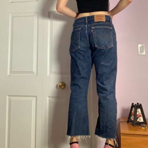 Levi’s wide leg cut off jean -medium - Picture 2 of 6